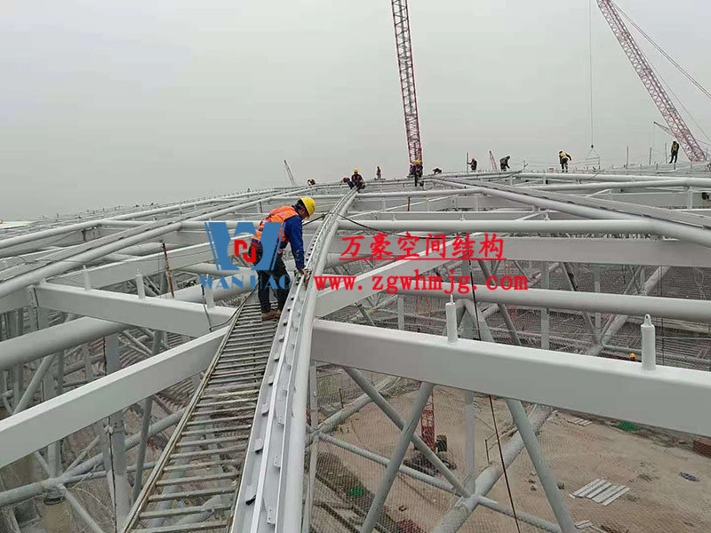 2023年亞洲杯主辦場地重慶龍興足球場異型鋼結(jié)構(gòu)項(xiàng)目