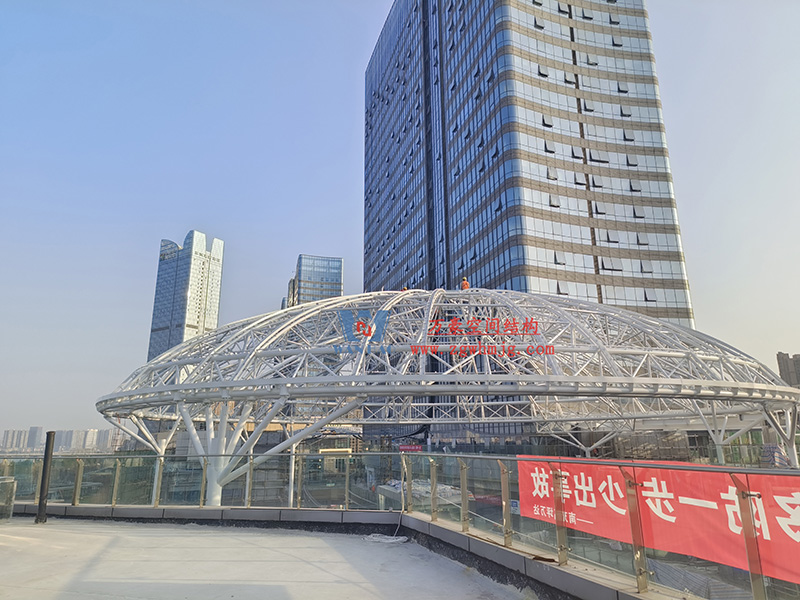 明宇廣場(chǎng)6號(hào)地塊商業(yè)（萬(wàn)達(dá)廣場(chǎng)）改造項(xiàng)目鋼膜結(jié)構(gòu)ETFE蓋頂天幕工程