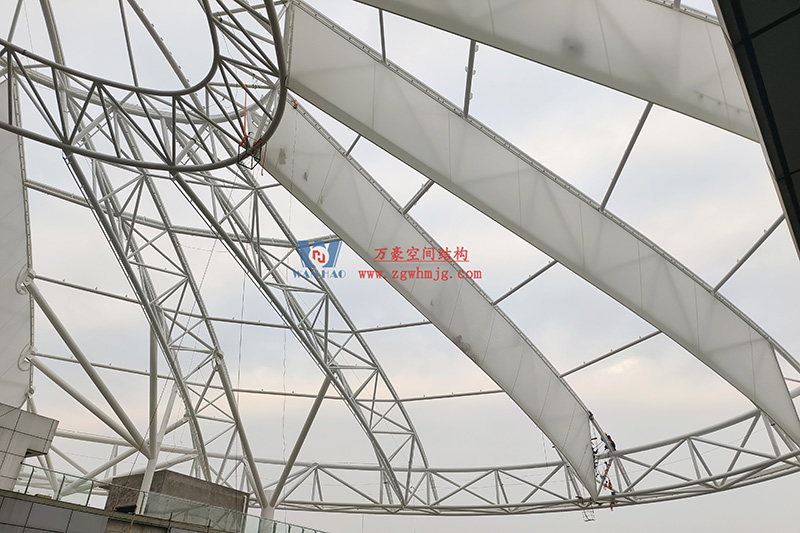 明宇廣場(chǎng)6號(hào)地塊商業(yè)（萬(wàn)達(dá)廣場(chǎng)）改造項(xiàng)目鋼膜結(jié)構(gòu)ETFE蓋頂天幕工程