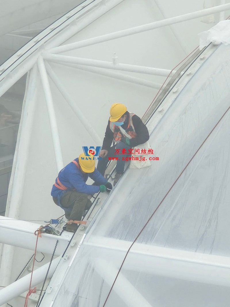 明宇廣場(chǎng)6號(hào)地塊商業(yè)（萬(wàn)達(dá)廣場(chǎng)）改造項(xiàng)目鋼膜結(jié)構(gòu)ETFE蓋頂天幕工程