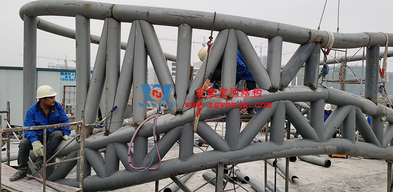 四川南充電影學(xué)院景觀膜結(jié)構(gòu)工程位于四川省南充市，此工程由寧波萬(wàn)豪空間結(jié)構(gòu)工程有限公司承建。  四川南充電影學(xué)院景觀膜結(jié)構(gòu)工程  四川南充電影學(xué)院景觀膜結(jié)構(gòu)工程  四川南充電影學(xué)院景觀膜結(jié)構(gòu)工程  四川南充電影學(xué)院景觀膜結(jié)構(gòu)工程  四川南充電影學(xué)院景觀膜結(jié)構(gòu)工程  四川南充電影學(xué)院景觀膜結(jié)構(gòu)工程  四川南充電影學(xué)院景觀膜結(jié)構(gòu)工程  四川南充電影學(xué)院景觀膜結(jié)構(gòu)工程  四川南充電影學(xué)院景觀膜結(jié)構(gòu)工程  四川南充電影學(xué)院景觀膜結(jié)構(gòu)工程  四川南充電影學(xué)院景觀膜結(jié)構(gòu)工程