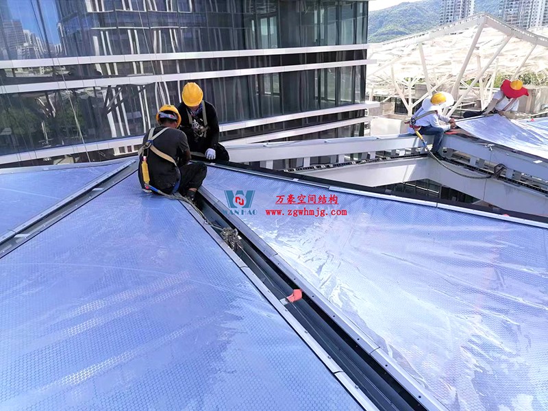 縱使烈日炎炎，腳步從未止歇！海南這個ETFE氣枕膜項目施工進度有最新消息