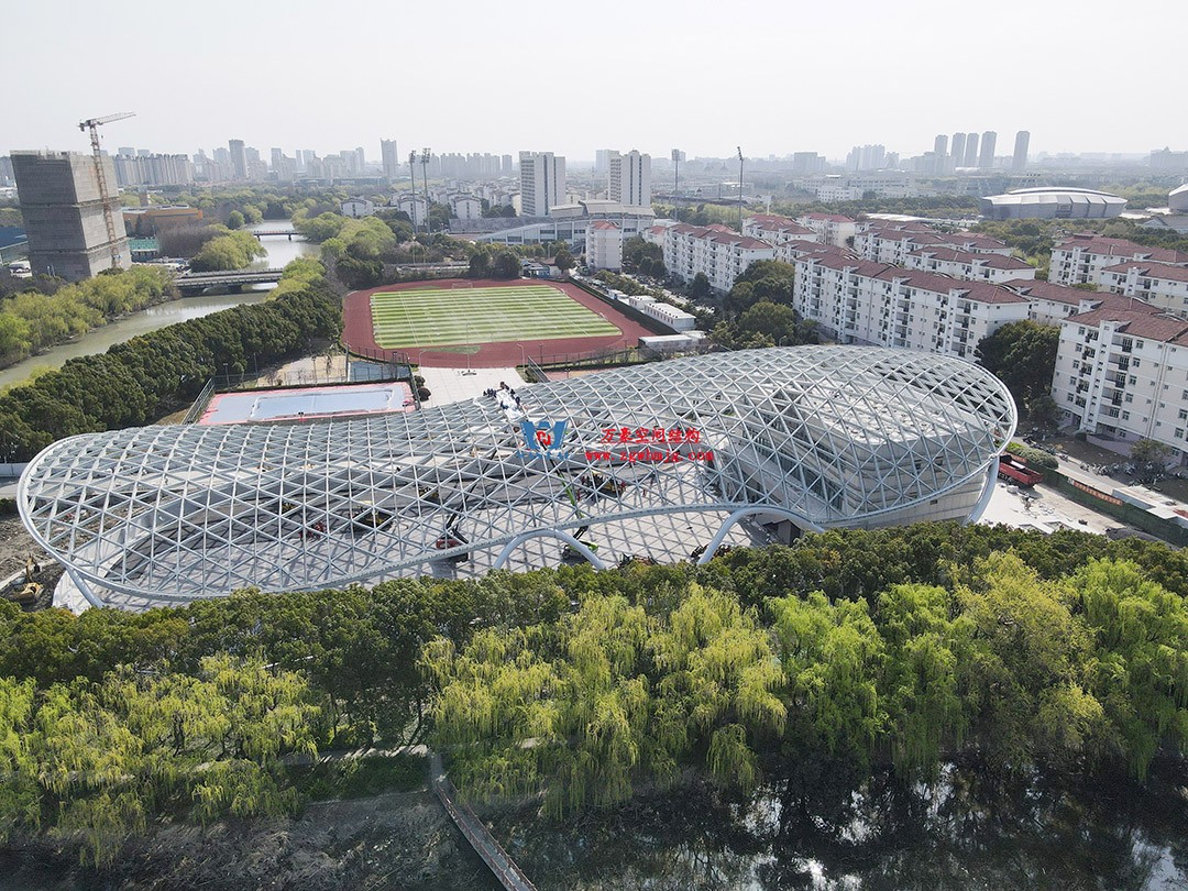 上海工程技術大學松江校區風雨操場ETFE膜結構工程