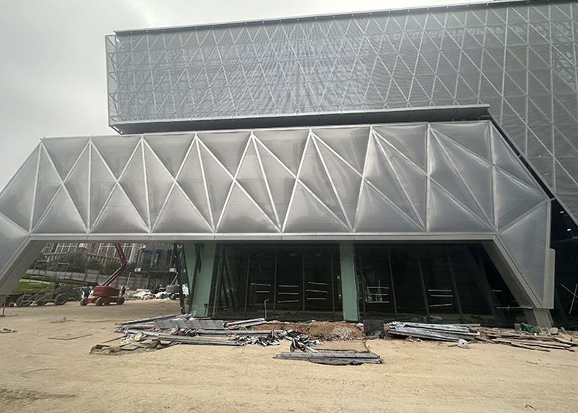 ?中建錦源匯廣場10-3#樓ETFE膜結構